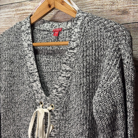 Guess Grey Sweater Size Small D-05 - Picture 3 of 7